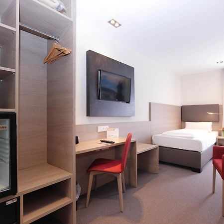 City Hotel Wuerzburg Esterno foto