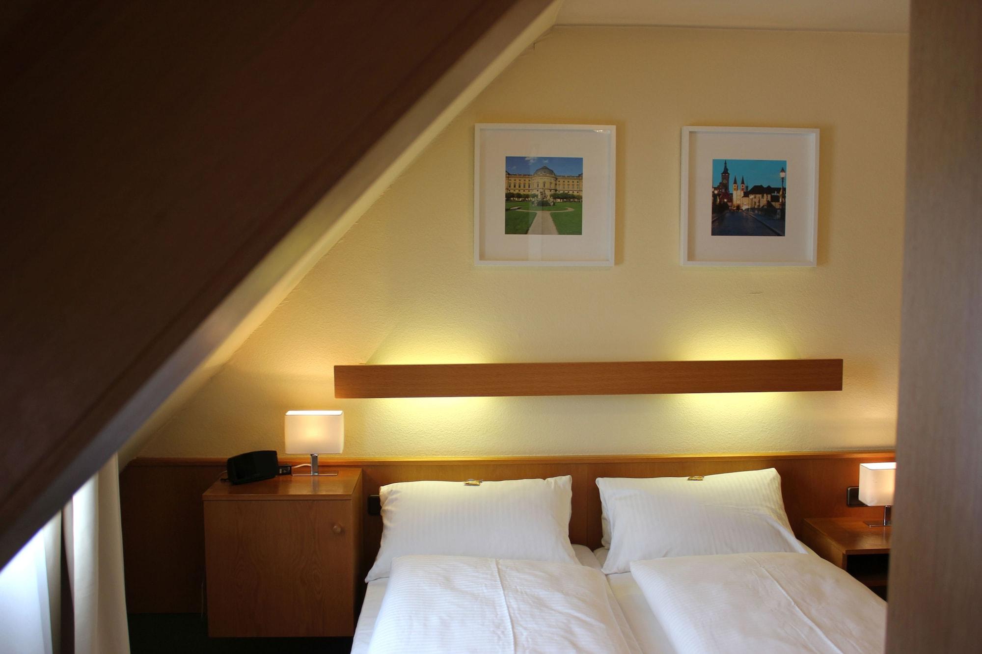 City Hotel Wuerzburg Esterno foto