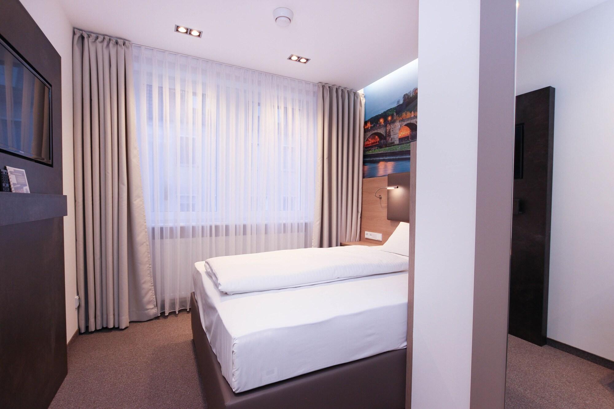 City Hotel Wuerzburg Esterno foto