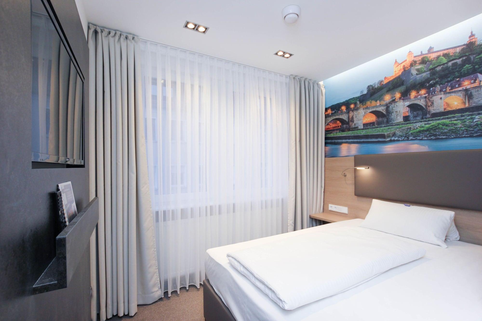 City Hotel Wuerzburg Esterno foto