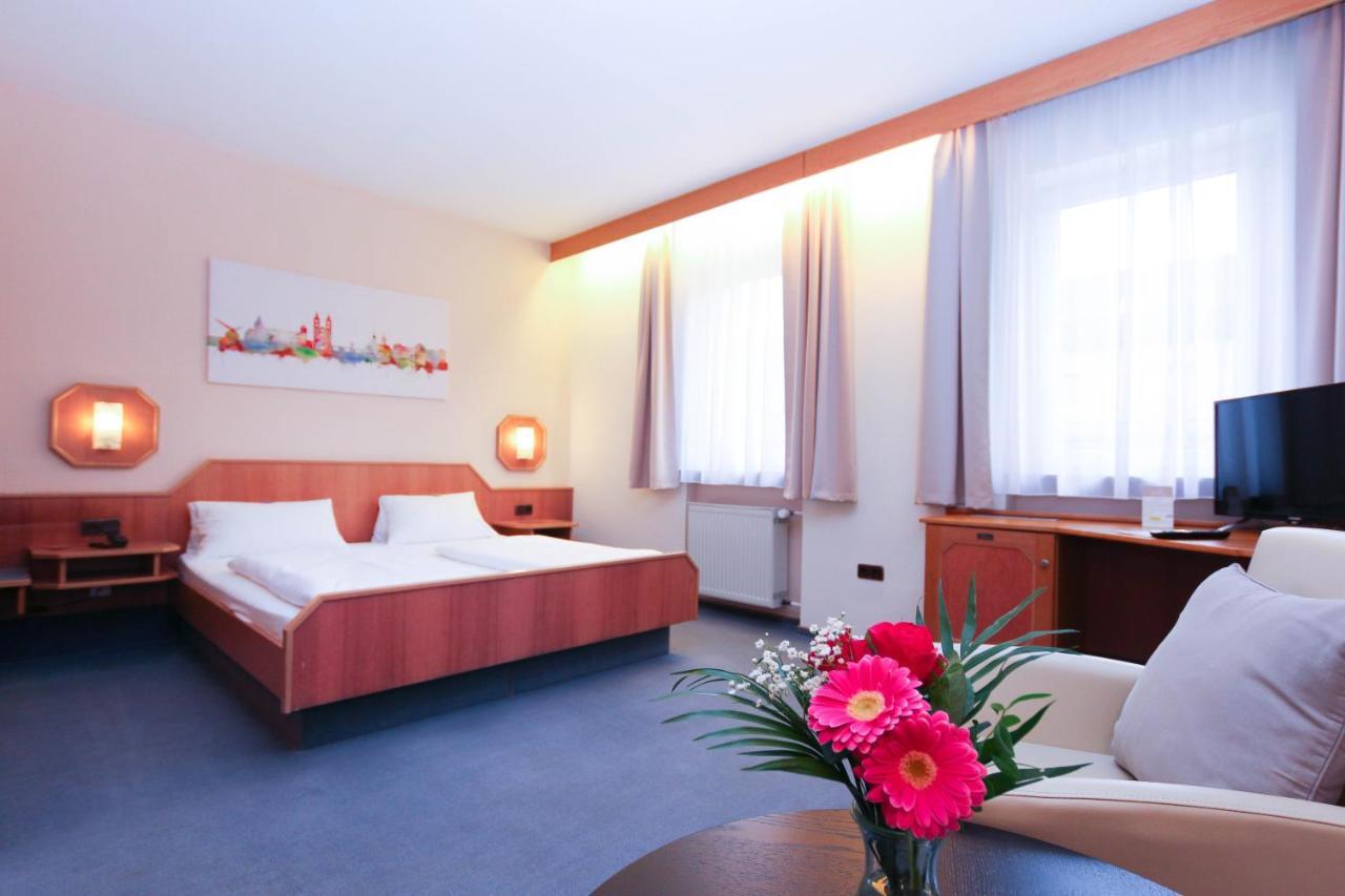 City Hotel Wuerzburg Esterno foto